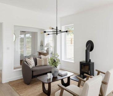 5 bedroom detached house to rent - Photo 2