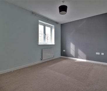 Lasborough Drive, Tuffley, Gloucester - Photo 5