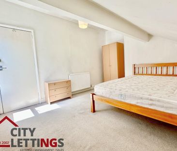 4 bedroom end of terrace house to rent - Photo 4