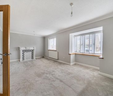 4 bedroom semi-detached house to rent - Photo 3