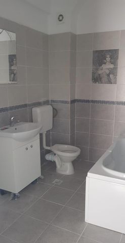 Inchiriez apartament 2 camere decomandat - Fotografie 3