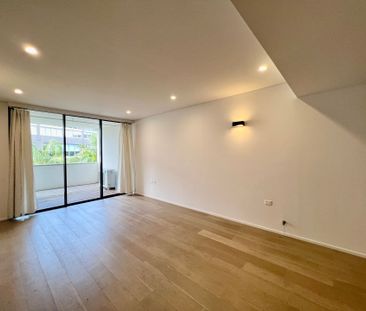 Luxurious 3 bedrooms Living in Camperdown's Heart - Photo 1