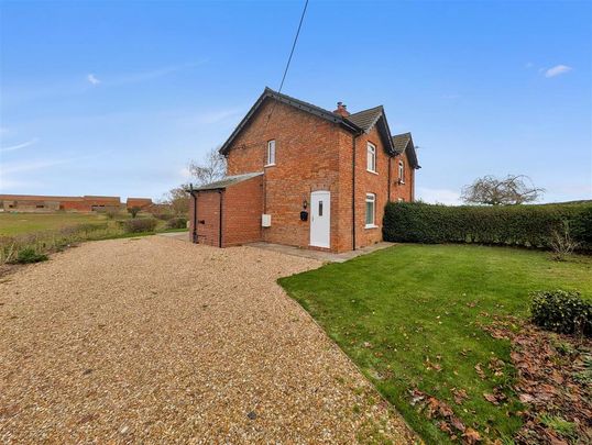 2 bedroom semi-detached house to rent - Photo 1