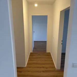 Frisch sanierte 3-Zimmer-Wohnung mit Loggia - ab November 2026 - Photo 3