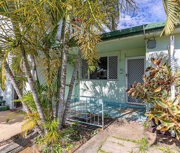 2/15 Illuka Street, Currajong - Photo 6