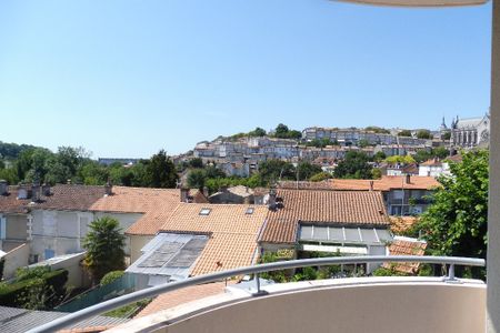 Location Appartement 3 pièces 84m² ANGOULEME 16000 - Photo 2