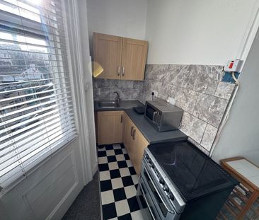 1 Bed Flat, Little Preston St, BN1 - Photo 3