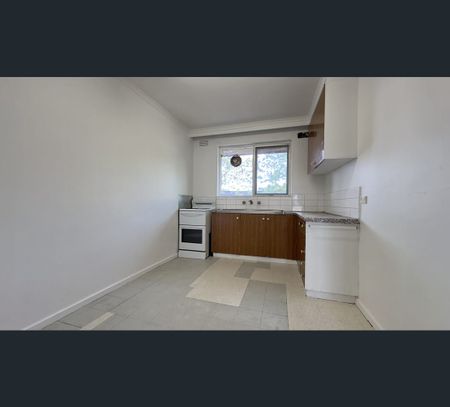 13/55 Clow Street, Dandenong, Vic 3175 - Photo 2