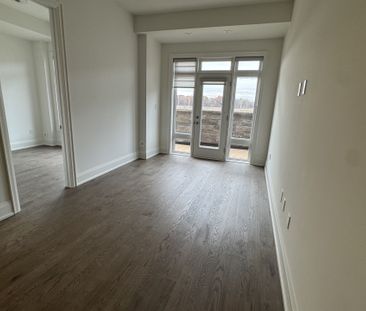 For Lease - 3299 Taha Gardens, Oakville, Ontario - Photo 2