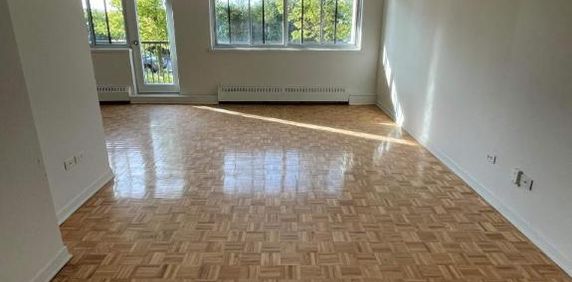 2 CH - 1 SDB - St-Laurent - $1,695 /mo - Photo 2