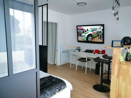 Location Appartement 1 pièce 26m² LA GRANDE MOTTE 34280 - Photo 4