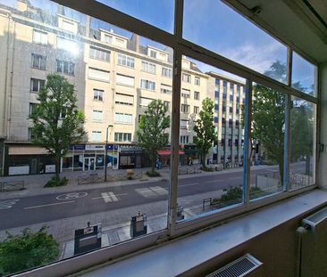 Location Appartement 3 pièces 76m² RENNES 35000 - Photo 5
