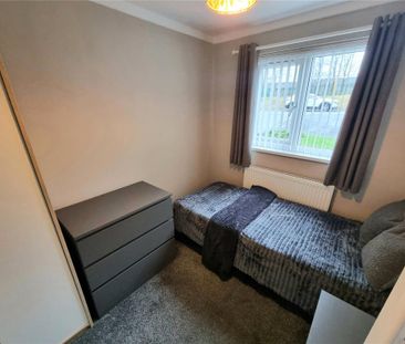 1 bedroom in a house share to rent - Photo 3