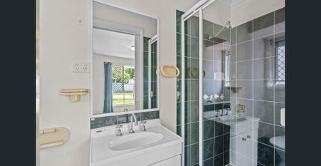 Fresh, Spacious and Family Friendly Living in a Super Convenient Location - Photo 2