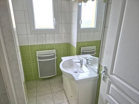 A LOUER Maison de plain pied 50160 Guilberville 4 pièce(s) 78 m2 - Photo 5