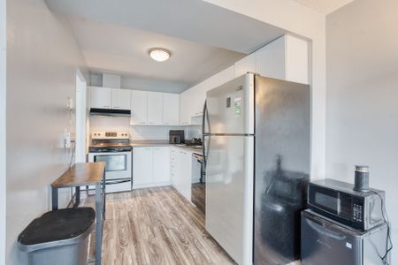 For Lease - 30 Chapman Court Unit# 104, London North, Ontario - Photo 2