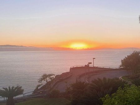 3 bedroom luxury Apartment for rent in Marbella Del Este, Andalusia - Photo 2