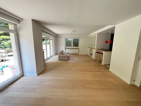 Verhuur appartement 2 kamers, 166m² - Photo 5