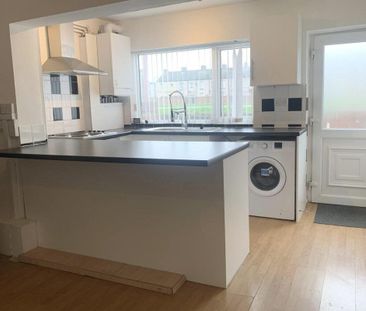 Moore Street - Photo 3