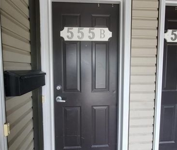 For Lease - 555 CHAPMAN MILLS Drive Unit# B, Barrhaven, Ontario - Photo 1