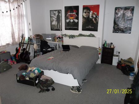 5 bedroom terraced house to rent - Photo 4