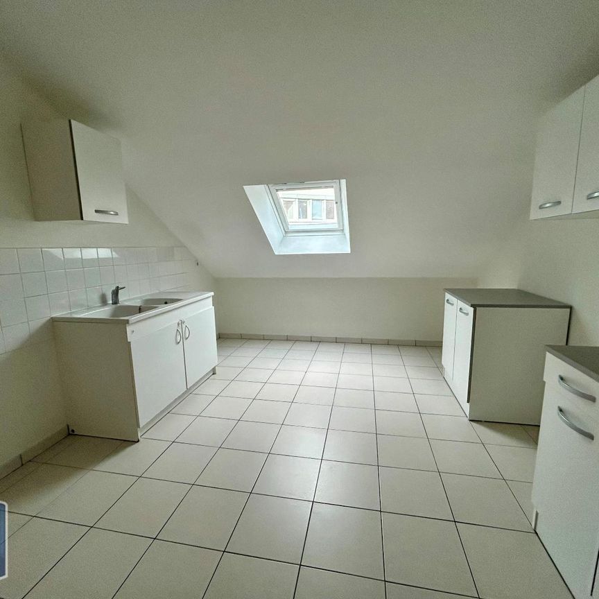 Location Appartement 4 pièces 70m² ALENCON 61000 - Photo 1