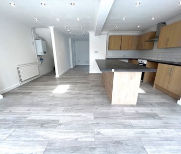 4 bedroom house to rent - Photo 5