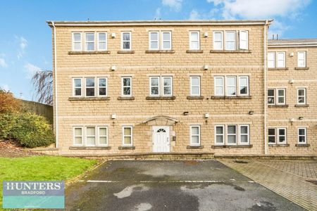 2 bedroom Flat To Let - Photo 4