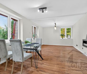 Mieszkanie 2-pok. w dworku! Zielona okolica - Photo 2