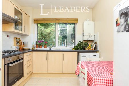 studio to rent Granville Park, London, SE13 - Photo 5