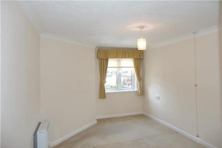 1 bedroom retirement property to rent - Photo 5