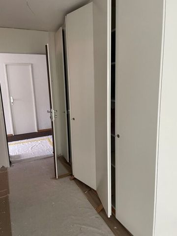 A recently renovated apartment is offered - Photo 3