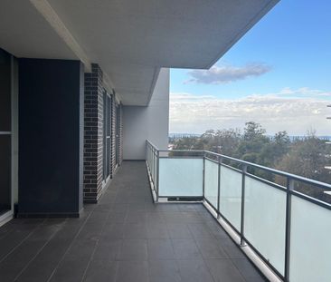 OVERSIZED 2 BEDROOM SECURED APARTMENT WITH WATER VIEW - Photo 3