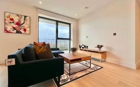 2 Bedroom 2 Bathroom - Photo 2