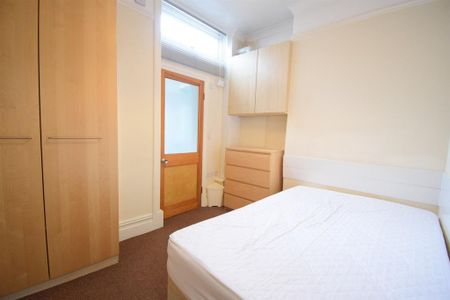 1 bedroom ground floor flat to rent - Photo 3