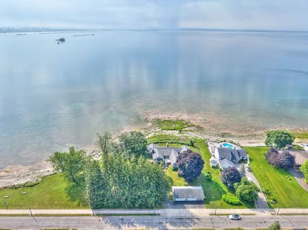 For Lease - 631 LAKESHORE Road, Fort Erie, Ontario - Photo 2