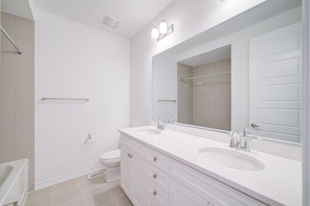 For Lease - 3149 Meadowridge Drive, Oakville, Ontario - Photo 3