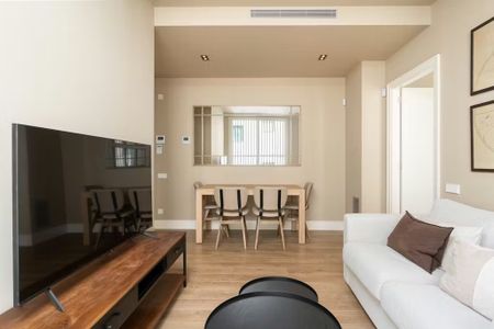 Carrer de Sagués, Barcelona, Catalonia 08021 - Photo 4