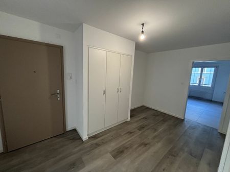 Beautiful 3.5-room apartment with enclosed balcony! - Photo 2