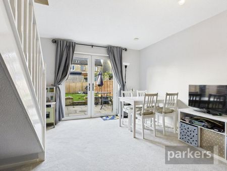 2 bedroom terraced house to rent - Photo 3