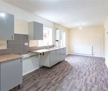 3 bedroom semi-detached house to rent - Photo 6