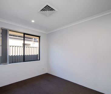 Welcome to your Modern, Spacious Home! - Photo 5