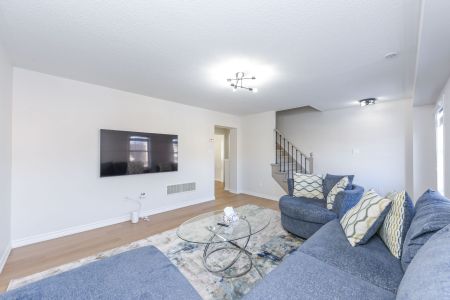 For Lease - 15 Billiter Road, Brampton, Ontario - Photo 4