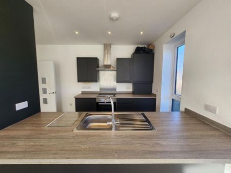 2 bedroom apartment to rent - Photo 5