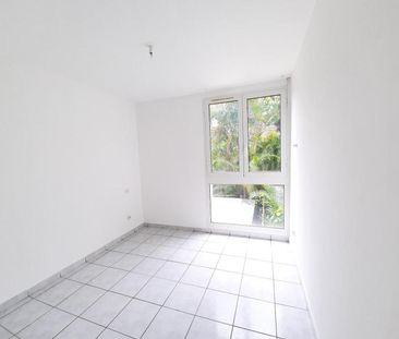 Location Appartement 3 pièces 53m² LA MONTAGNE 97417 - Photo 5