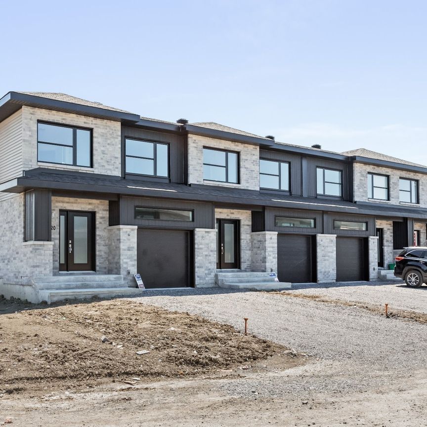 126 Rue Ève-Cournoyer, Vaudreuil-Dorion - Photo 1