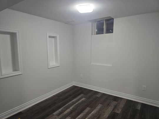 For Lease - 5403 Langford Road Unit# Bsmt, Burlington, Ontario - Photo 1