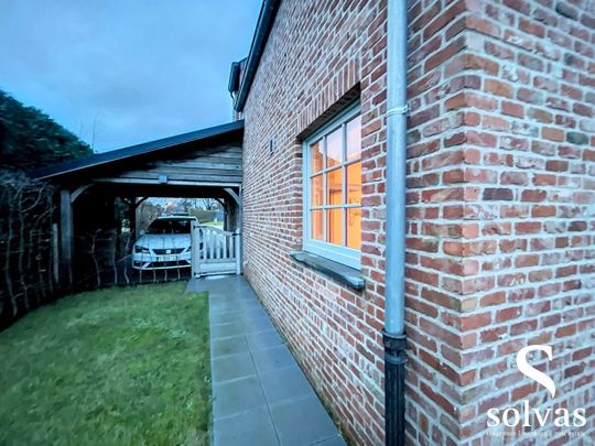 Half open bebouwing met 3 slaapkamers centraal gelegen te Lotenhulle - Photo 1