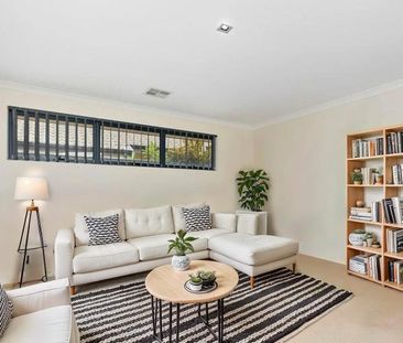 WELL PRESENTED FAMILY HOME! - Photo 1