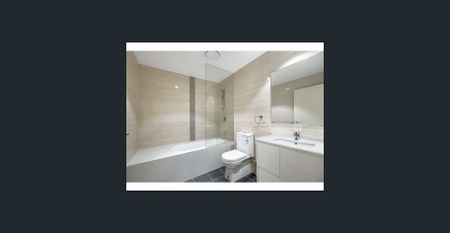 Modern Apartment in Prime Homebush Location - Photo 5